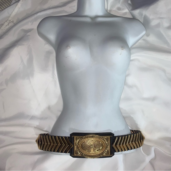BALMAIN black leather BELT w/14k gold plate CHEVRON DARTS STATEMENT BUCKLE main image 6